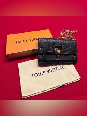 LOUIS VUITTON Empreinte Vavin Chain Wallet Black